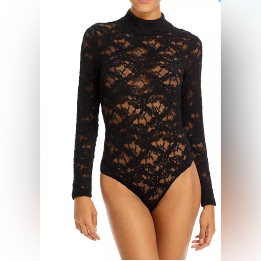 Bardot 'Vezza' Black Mockneck Sheer Lace Bodysuit Size M - NWT